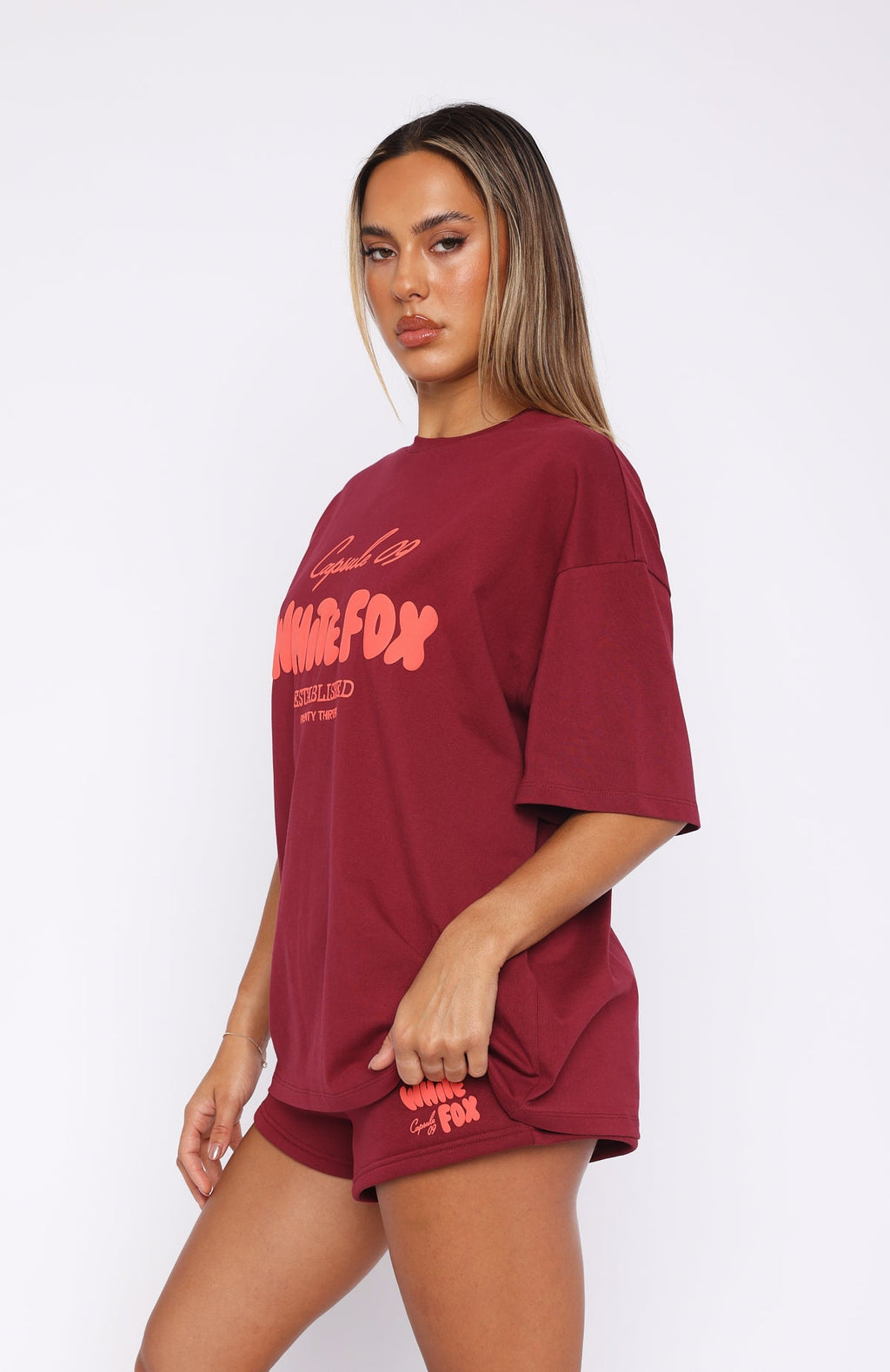Capsule 9 Star Of The Moment Oversized Tee BurgundyXS/S