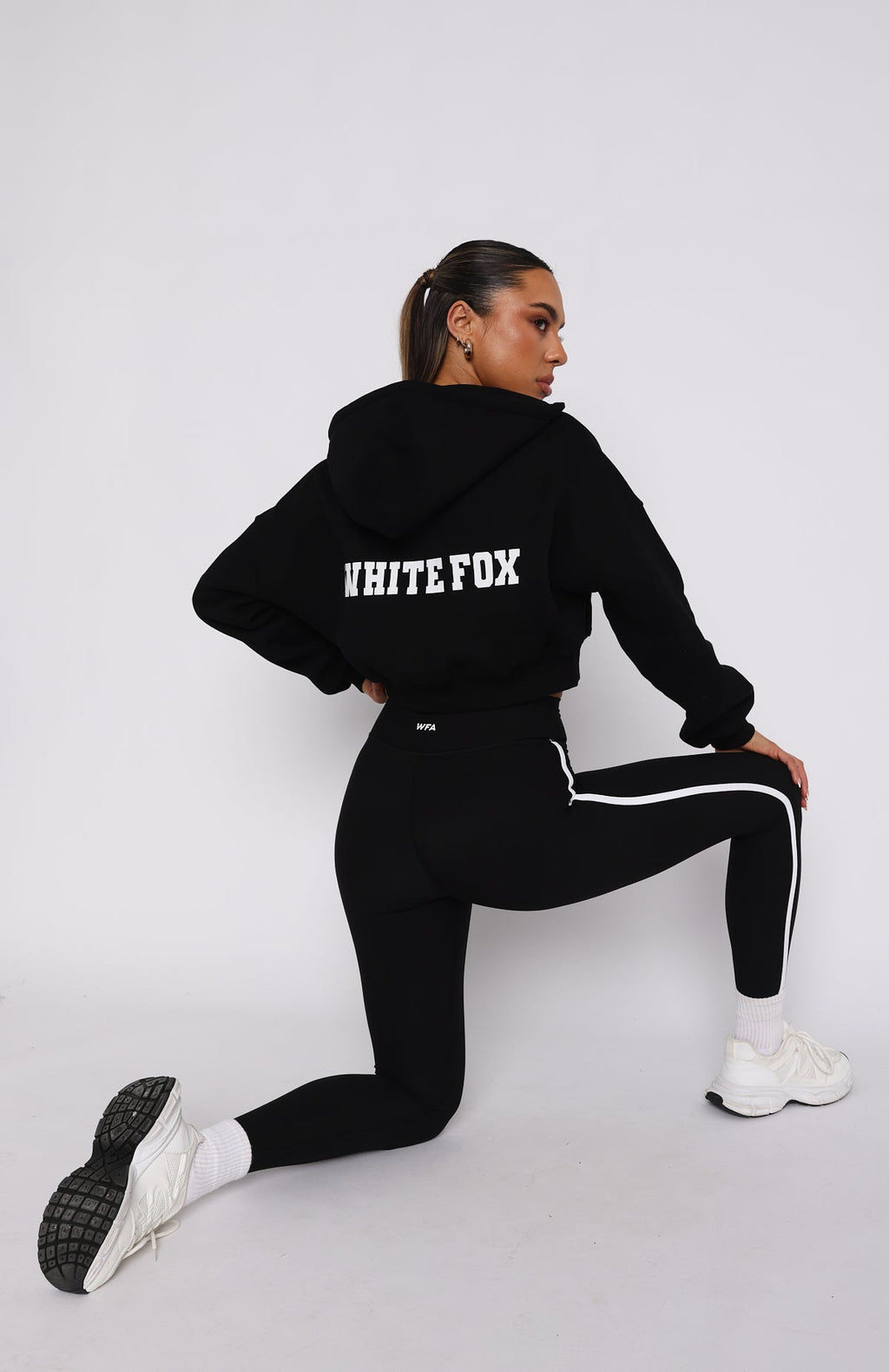 Stepping Out Cropped Hoodie BlackL/XL