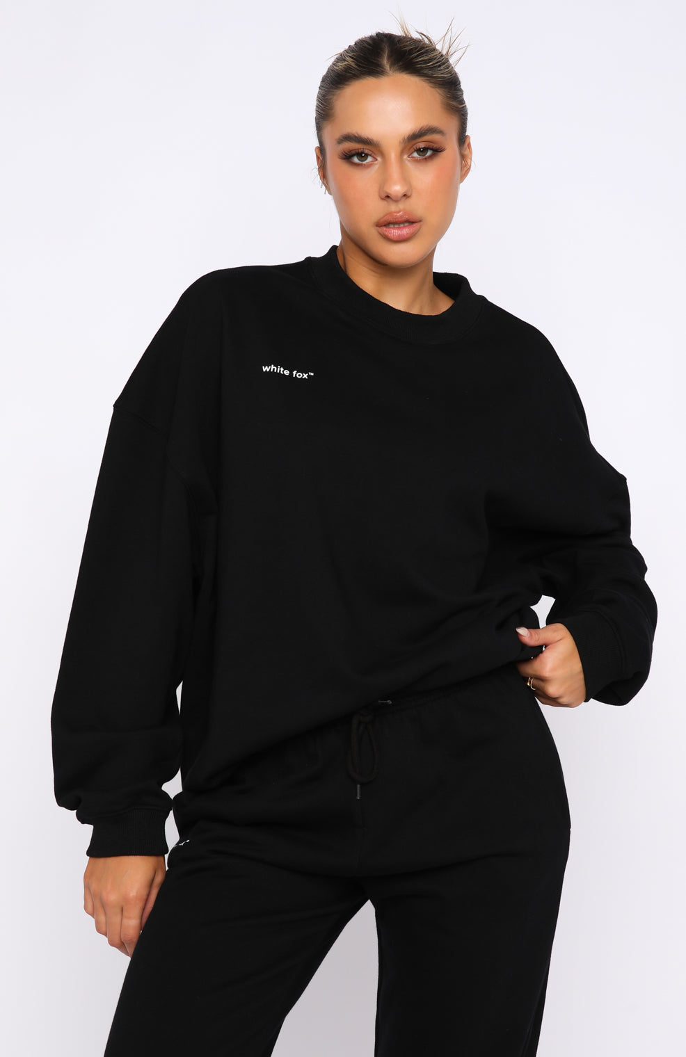 Own The Moment Sweater BlackXS/S
