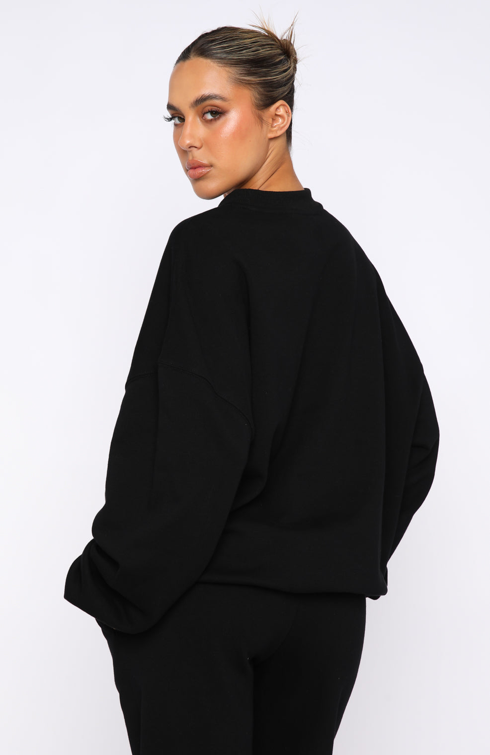 Own The Moment Sweater BlackM/L