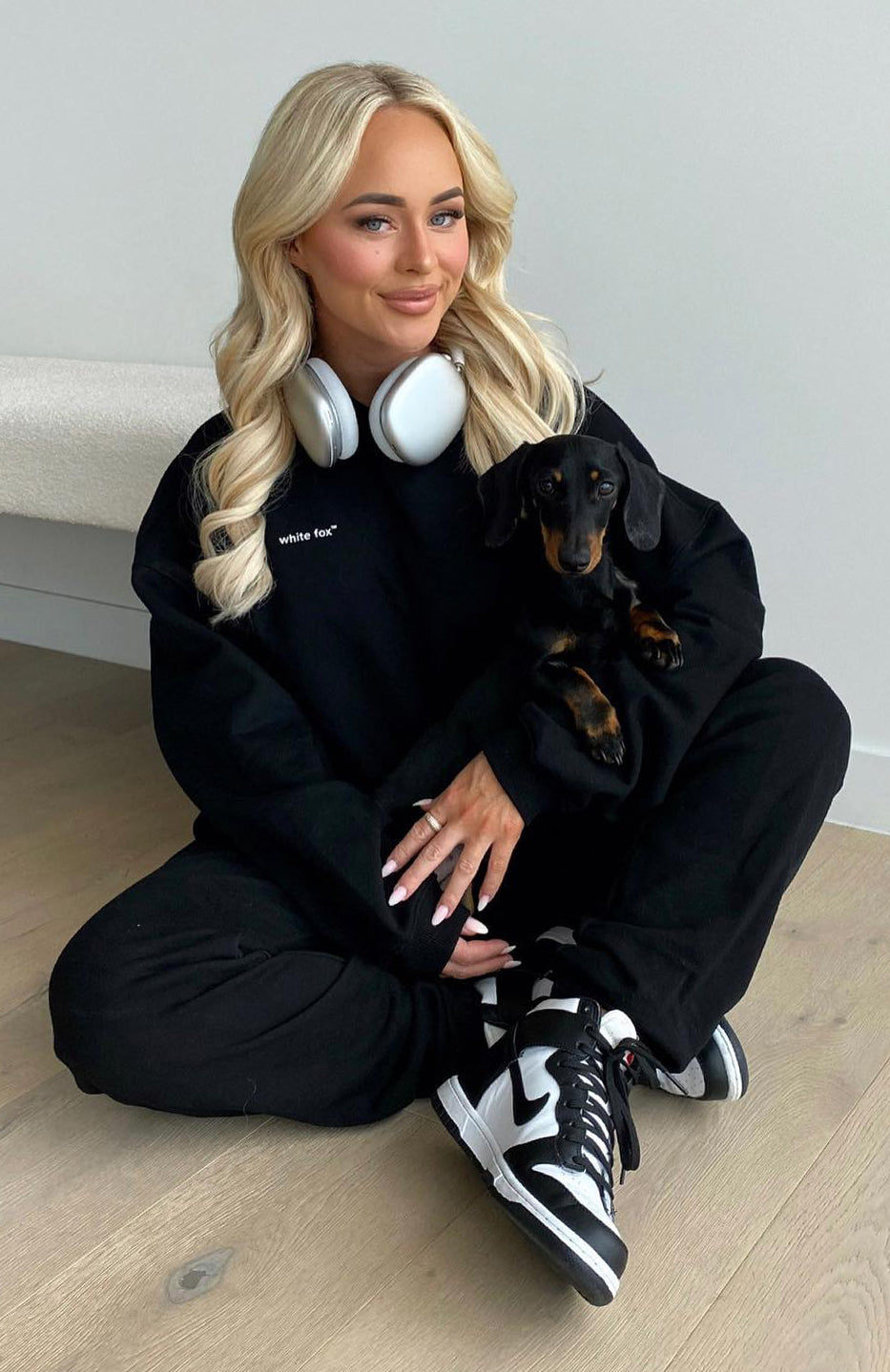 Own The Moment Sweater BlackXL/XXL