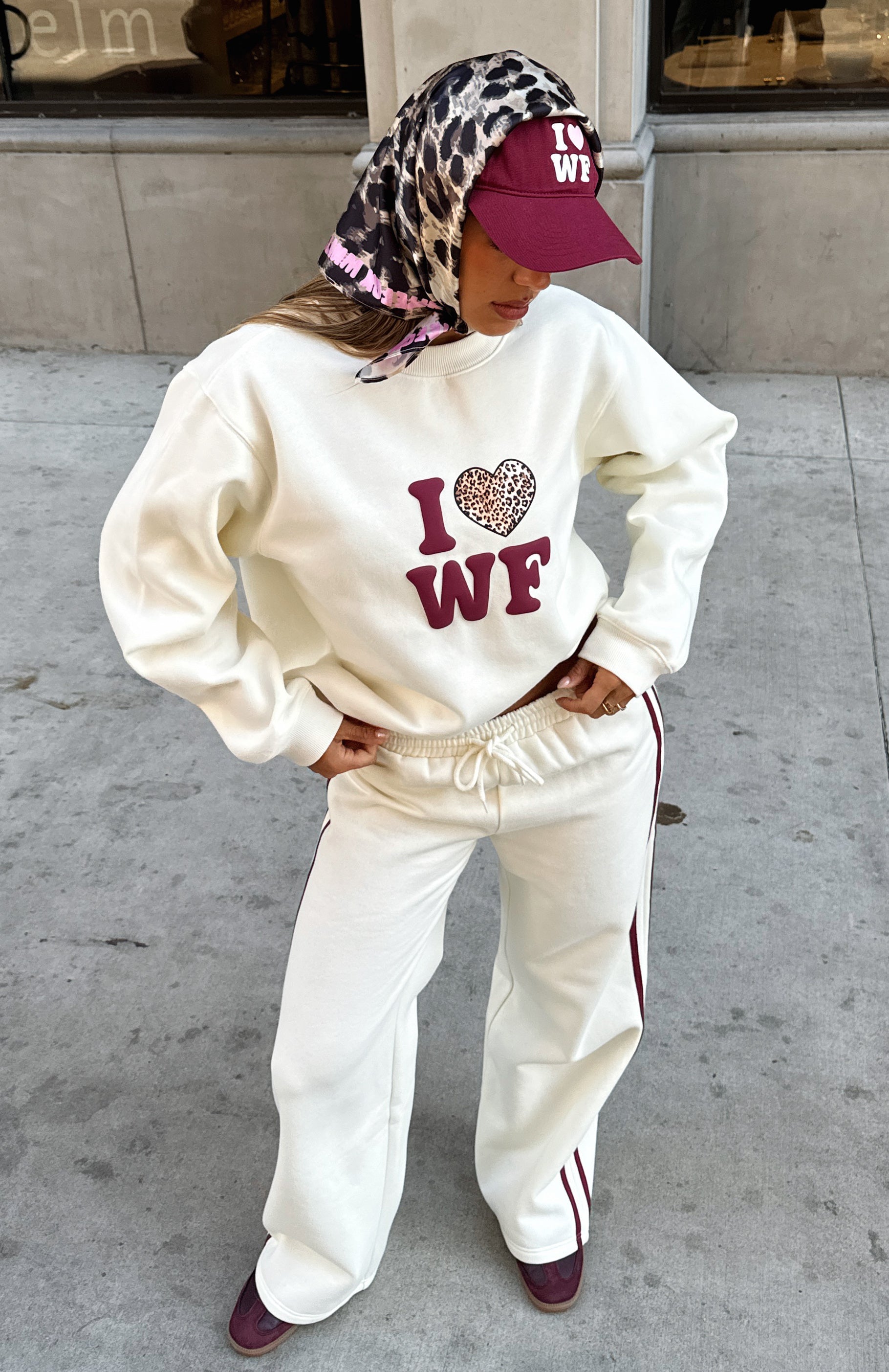 11th Street Concrete Jungle Oversized Sweater Cake Batter3XS/XXS