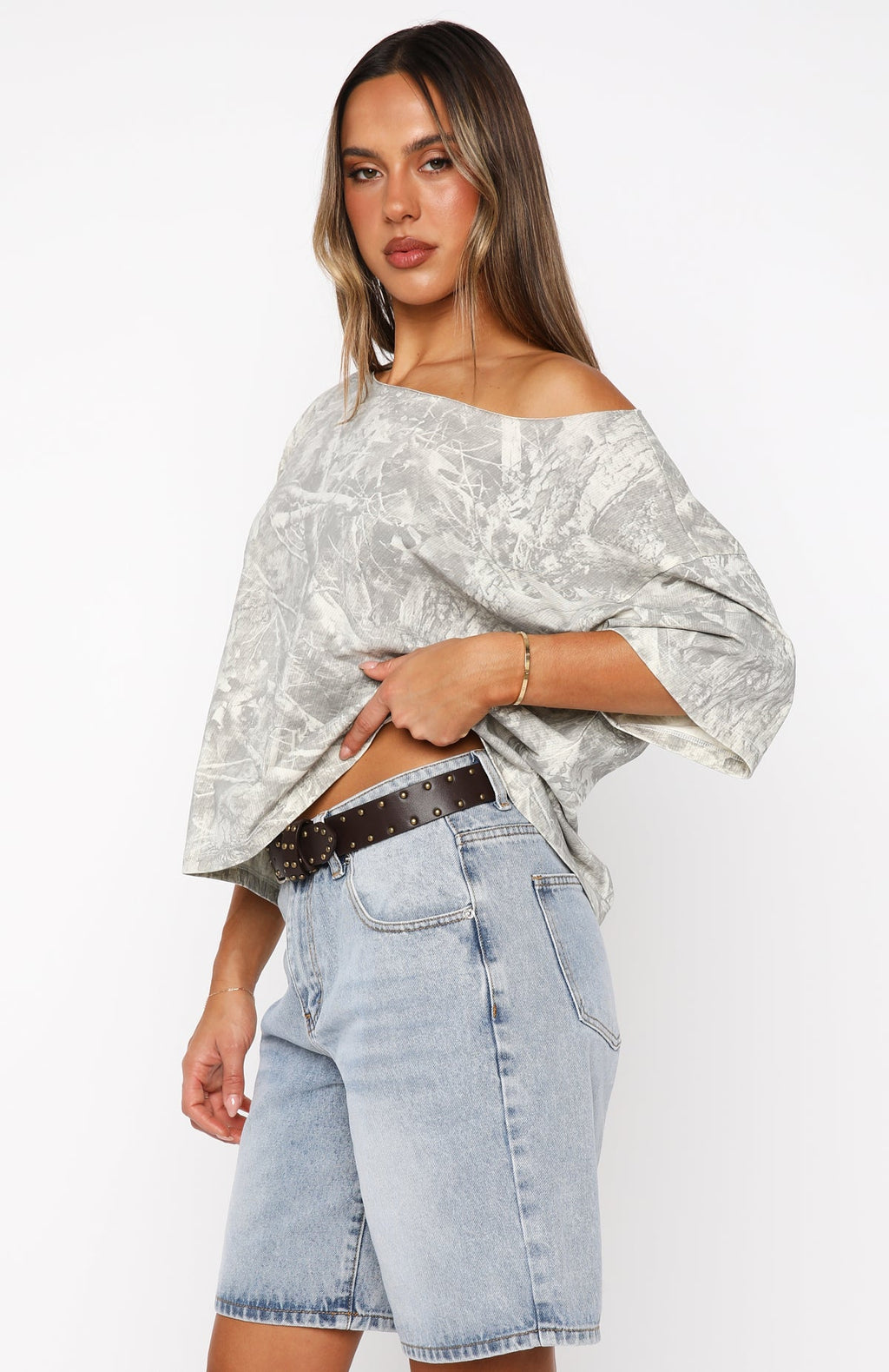 Travel The World Off Shoulder Oversized Tee Light CamoS/M