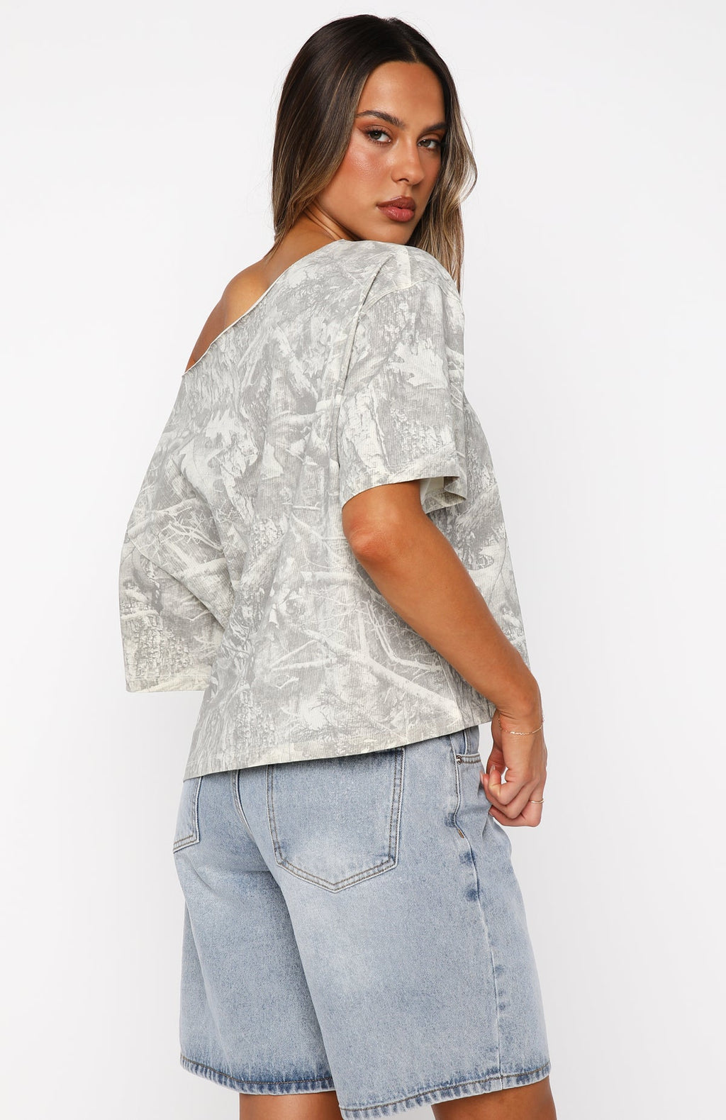 Travel The World Off Shoulder Oversized Tee Light CamoM/L